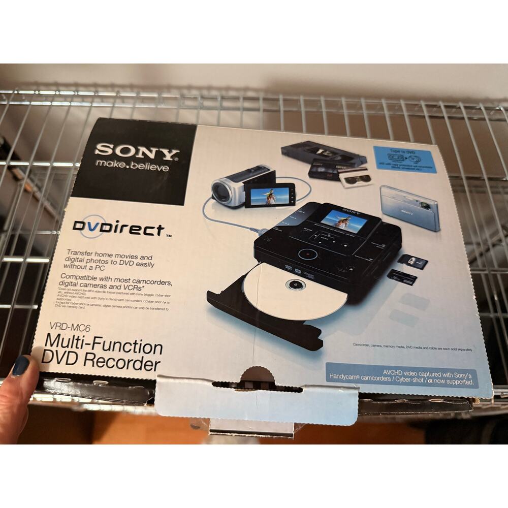 NEW  Sony VRD-MC6 DVDirect Multi-Function DVD Recorder.